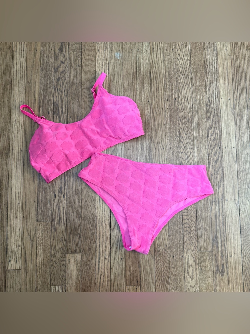 NWOT Fashion Nova 2 piece Textured Terry Cloth Swimsuit Pink Women’s size 2XL